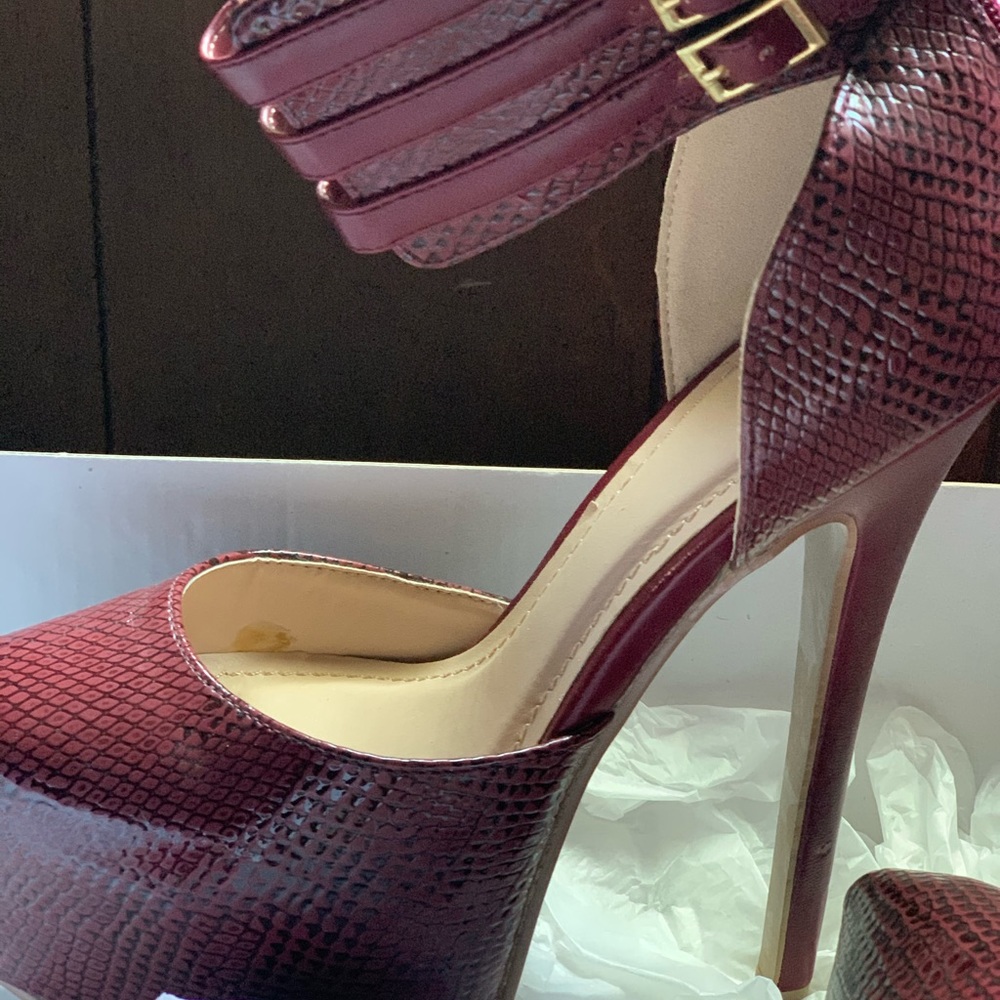 Scene Heels by Shoe Dazzle